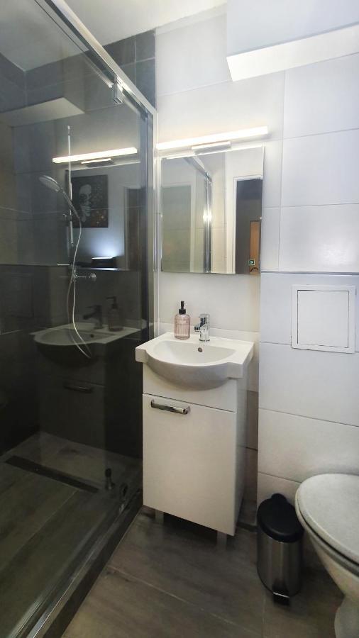 Uniapart Wrocław Extérieur photo